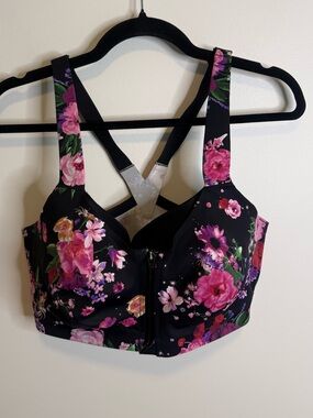 Knockout by Victoria's Secret Front-Close Sports Bra on point sweat 36ddd